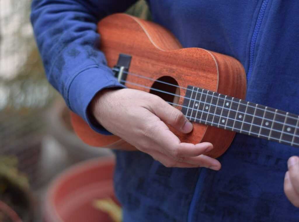 xxzxczx crystal castles chords ukulele